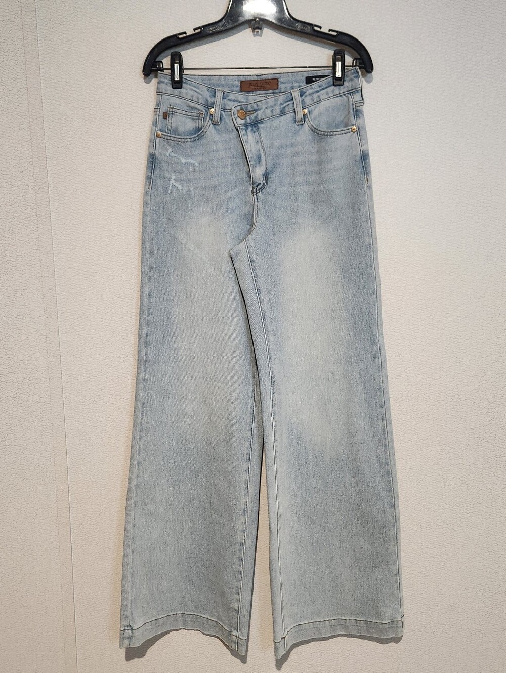 Judy Blue High Waisted Retro Wide Leg Jeans Criss Cross Waist Stretch 3/26